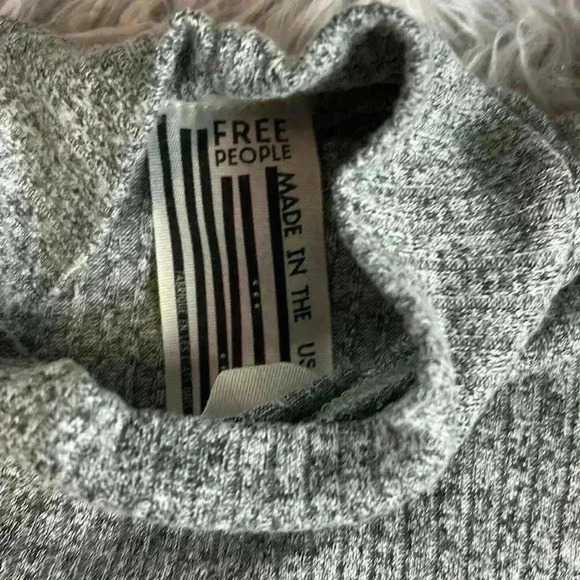 Free People The Betsey Crop Grey Ribbed Butterfly Sleeve Crop Top, XS - Picture 9 of 15